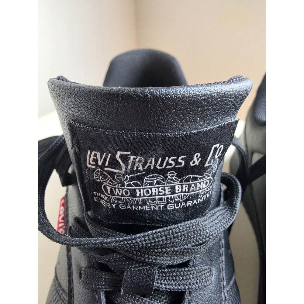 Levis Mens Shoes, Black, Size 10 - Picture 4 of 7